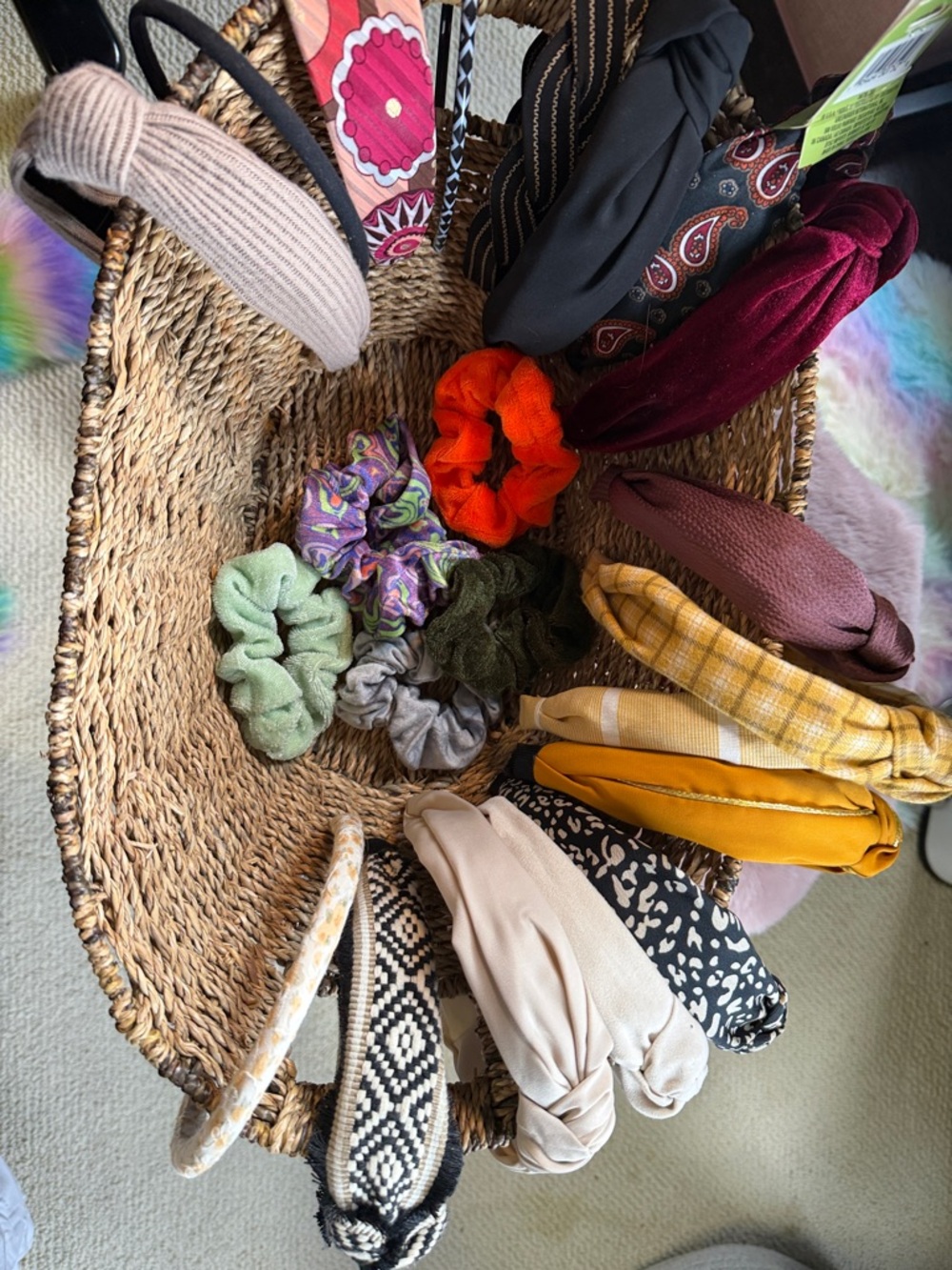 Assorted Women’s Headbands and Scrunchies - Mixed Colors
